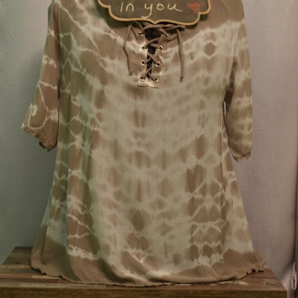 🤗215-UR Worthy❤️~AMoi Tye Dye Blouse - Picture 5 of 7